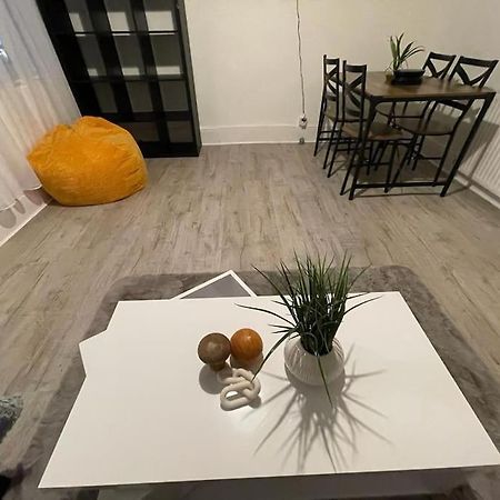 Spacious 2 Bedroom On Tower Bridge London Exterior foto