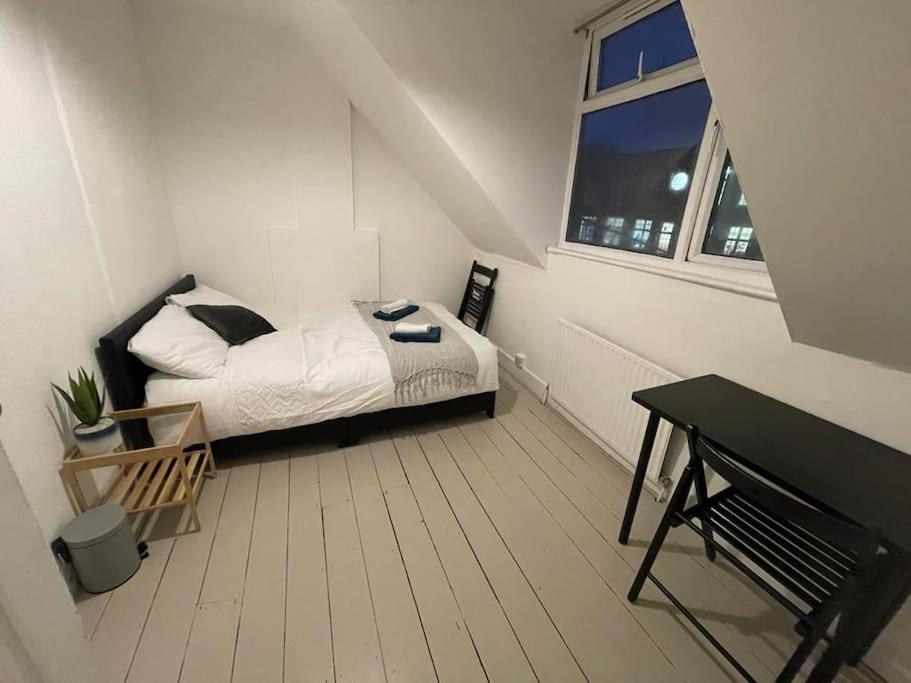 Spacious 2 Bedroom On Tower Bridge London Exterior foto